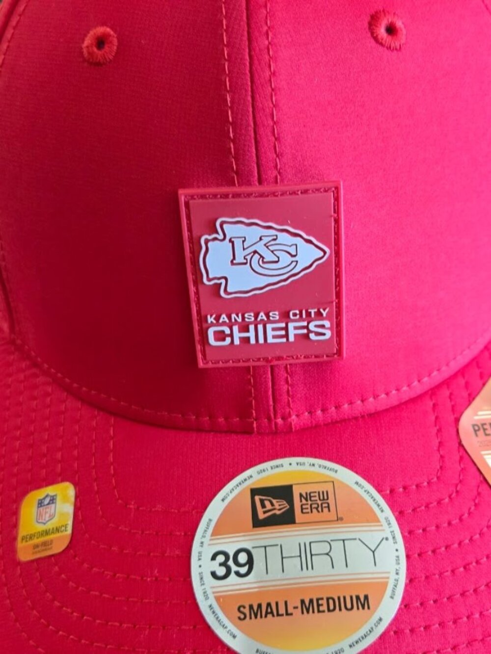 Kansas City Chiefs Sideline Hot Weather 39THIRTY Stretch Fit Cap: Size S/M